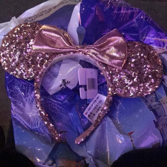 Authentic Rose Gold Minnie Ears - Picture 5 of 5